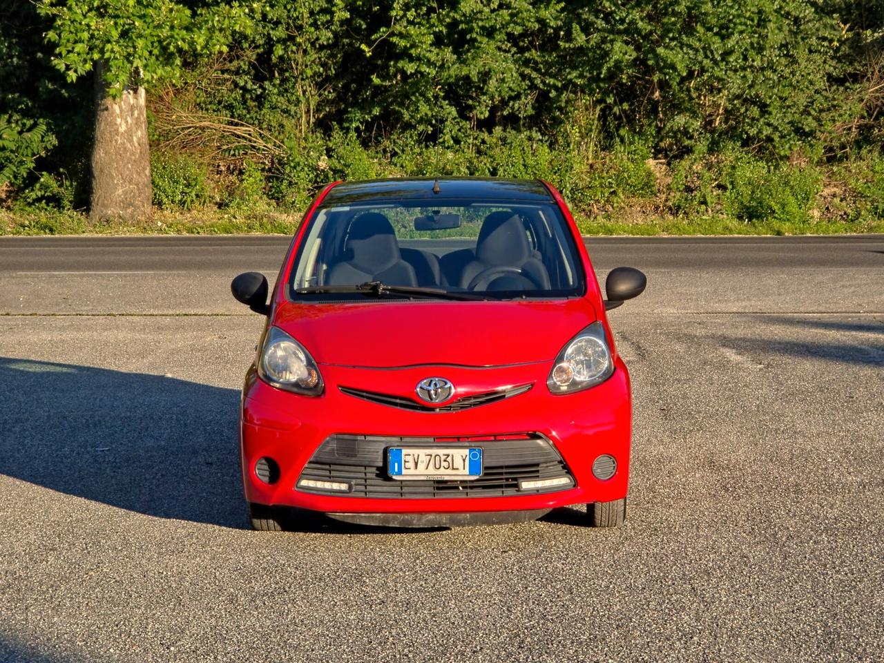 Toyota Aygo 1.0 12V VVT-i 5 porte Cool Soda Connect CV-68 E5B Manuale NEO 2014