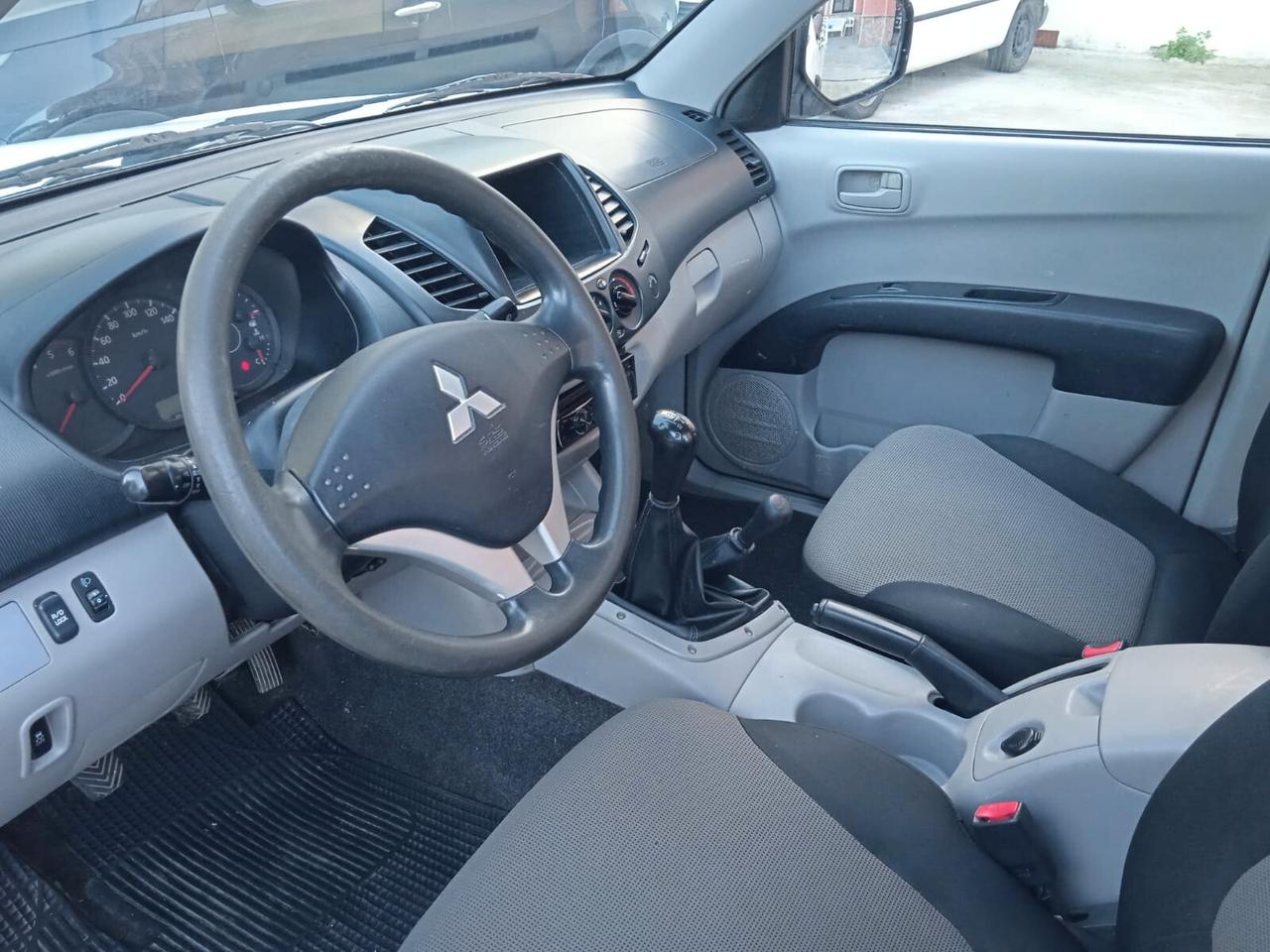 Mitsubishi L200 2.5 DI-D 4x4 2 porte 190000KM