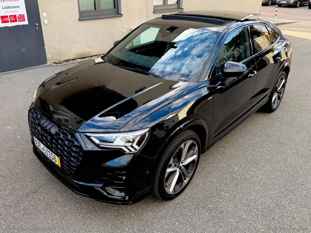 AUDI Q3 SPORTBACK 2.0TDI 200CV S-tronic S-LINE TETTO MATRIX SONOS RETROCAMERA