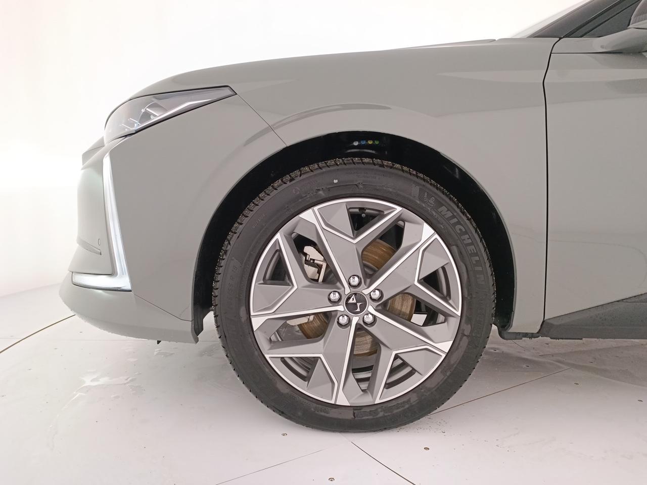 DS DS4 Esprit de Voyage E-TENSE 225cv