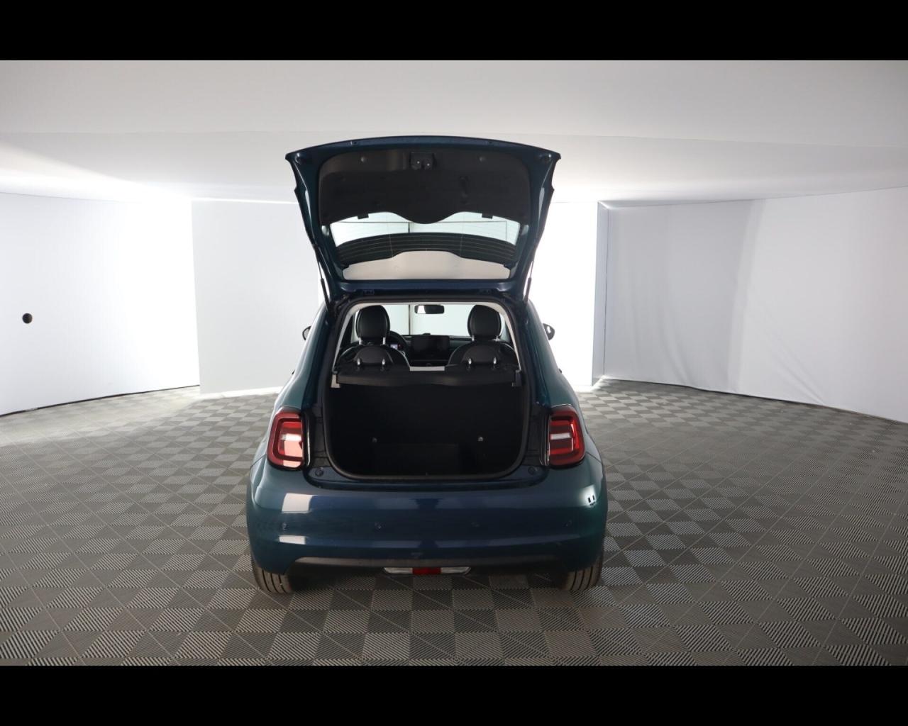 Fiat 500 Berlina Hybrid Torino KM 0 VARI COLORI