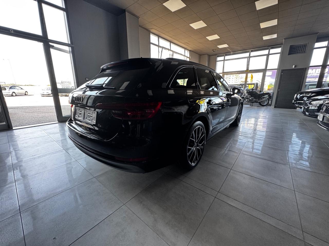 AUDI A4 AVANT 2.0 TDI SLINE + TETTO APRIBILE