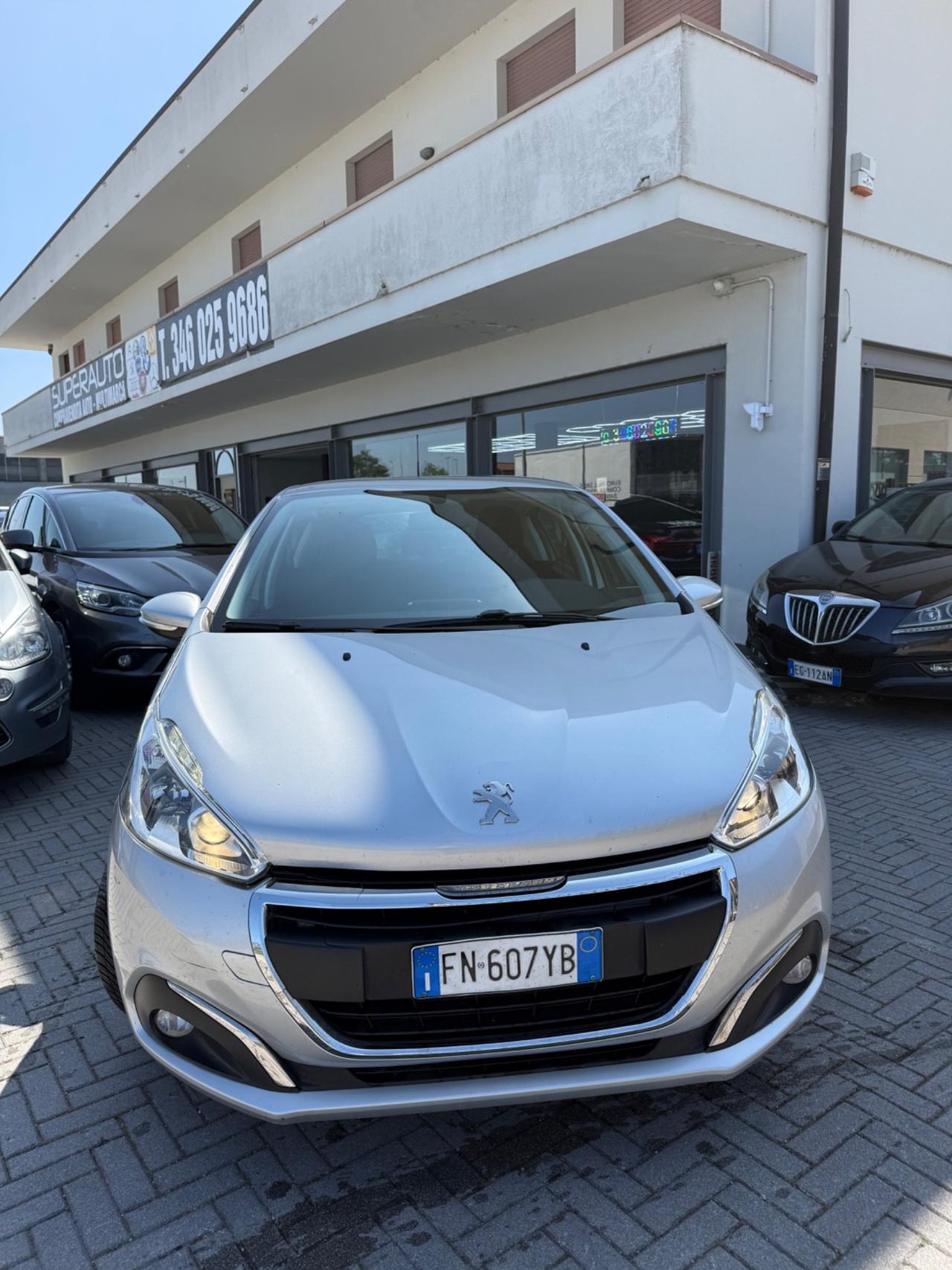 Peugeot 208 BlueHDi 75 5 porte Allure