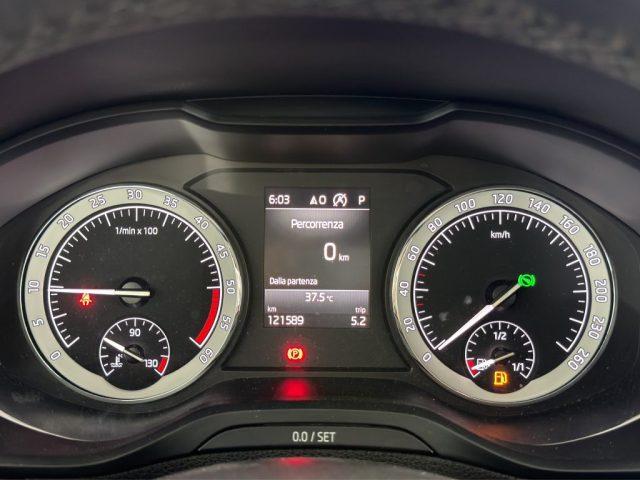 SKODA Karoq Karoq 1.6 TDI SCR DSG Executive