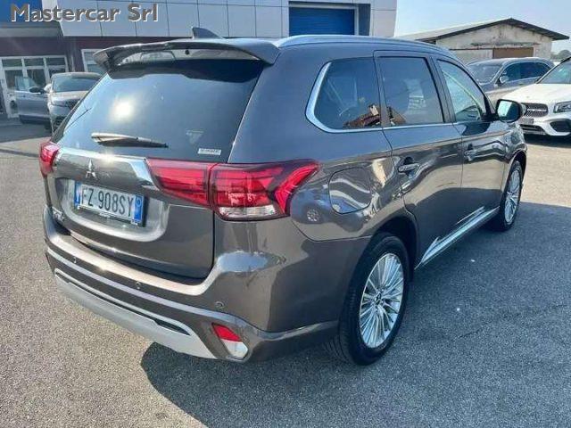 MITSUBISHI Outlander Outlander phev 2.4 Instyle 4wd - FZ908SY