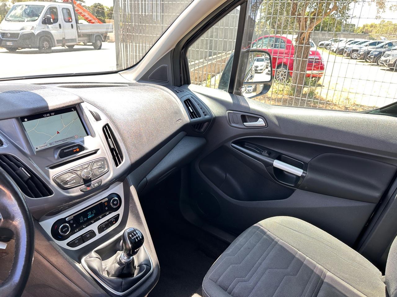 Ford Gran Tourneo Connect Titanium-2017 TETTO/NAVI/19"