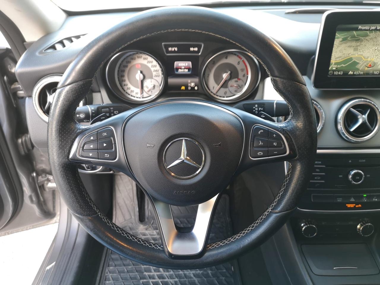 Mercedes-benz CLA 200 d S.W. Automatic Premium