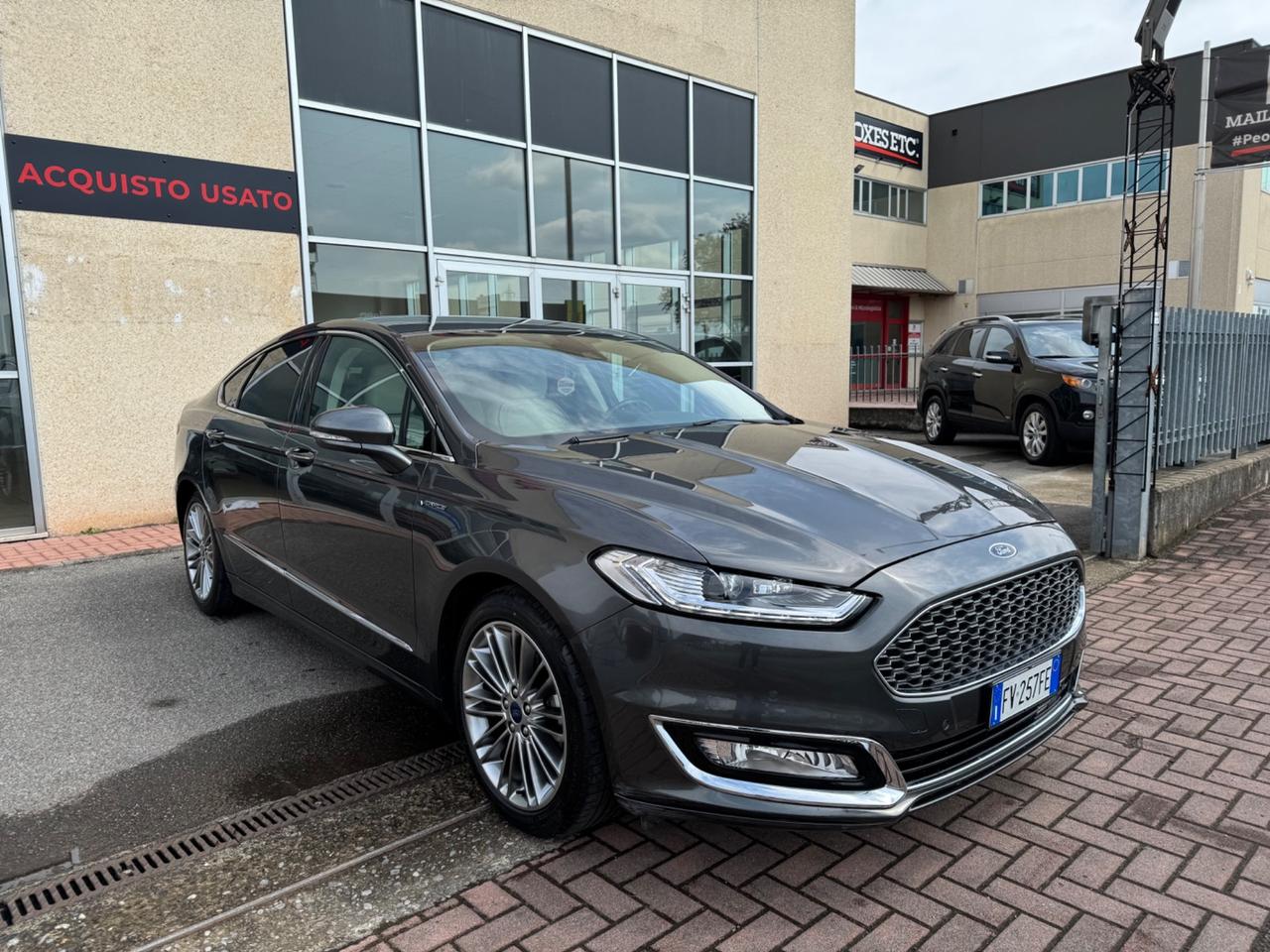 Ford Mondeo Hybrid 2.0 140 CV eCVT 4 porte Vignale