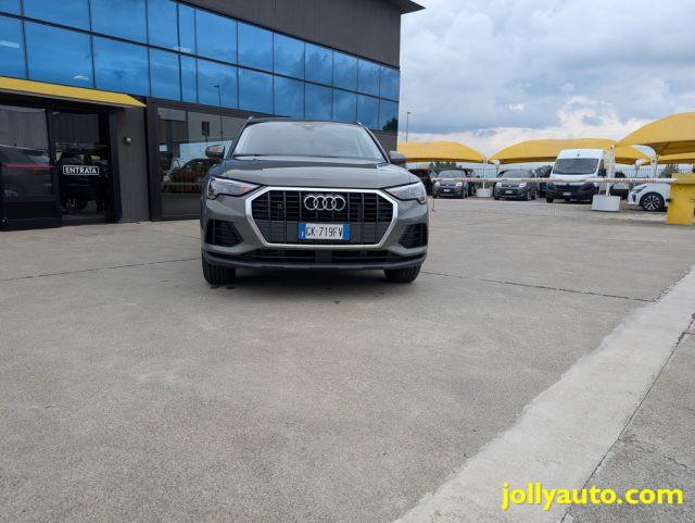 AUDI Q3 45 TFSI e S tronic Business Plug in Hybrid