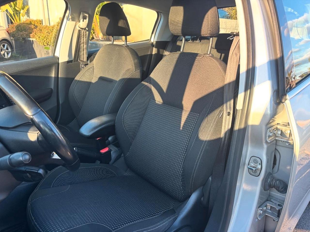 Peugeot 208 PureTech 82 5 porte Allure