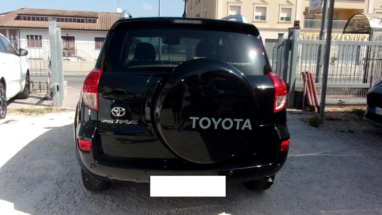 Toyota RAV 4 RAV4 2.2 D-4D 177 CV Luxury