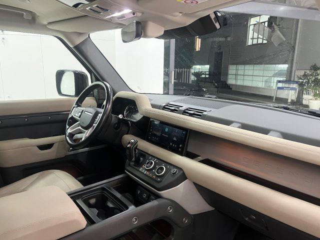 LAND ROVER Defender 110 3.0D I6 200 CV AWD Auto SEda ?599,00