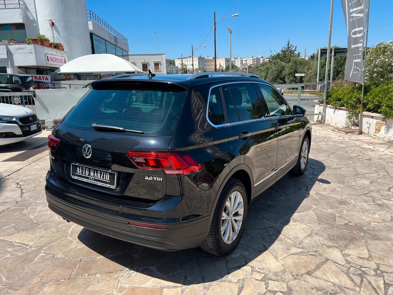 Volkswagen Tiguan 2.0 TDI SCR DSG Business BlueMotion Technology NAVI - CLIMA TRIZONA - APPLE CARPLAY & ANDROIDAUTO