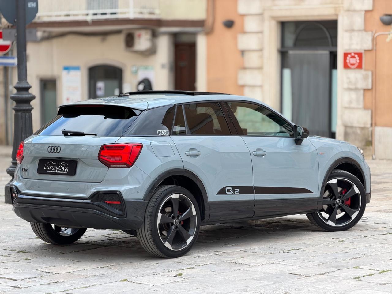 Audi Q2 35 TDI QUATTRO S-TRONIC S-LINE IDENTITY BLACK