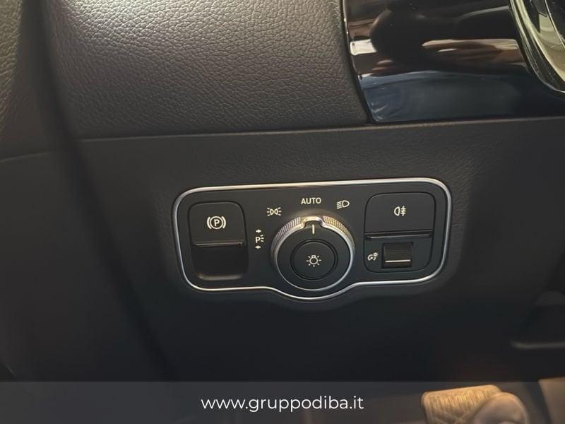 Mercedes-Benz GLA GLA-H247 2023 200 d Progressive Advanced Plus auto