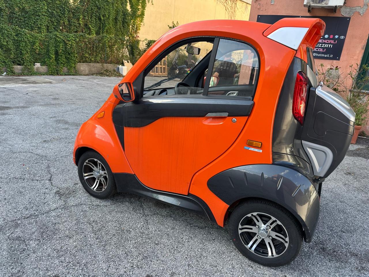 Xev Kitty HS