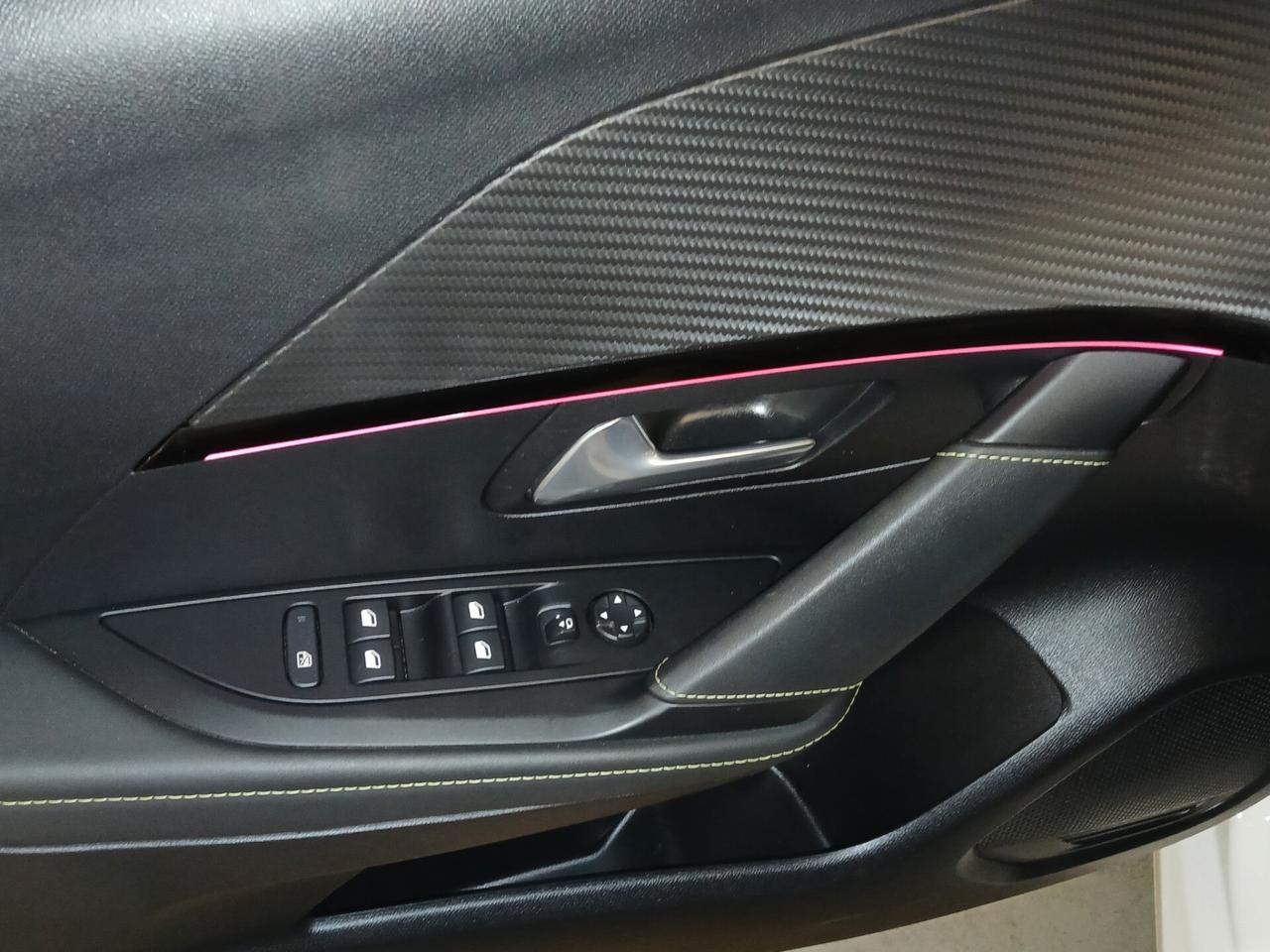 Peugeot 208 PureTech 100 Stop&Start 5 porte GT pack