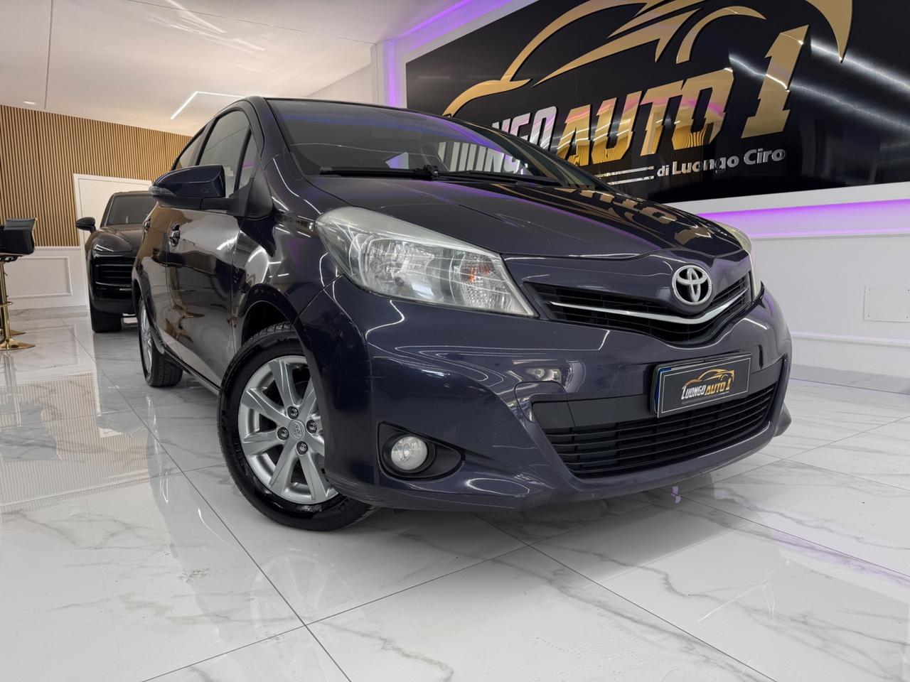 Toyota Yaris 1.0 Lounge Full Opt