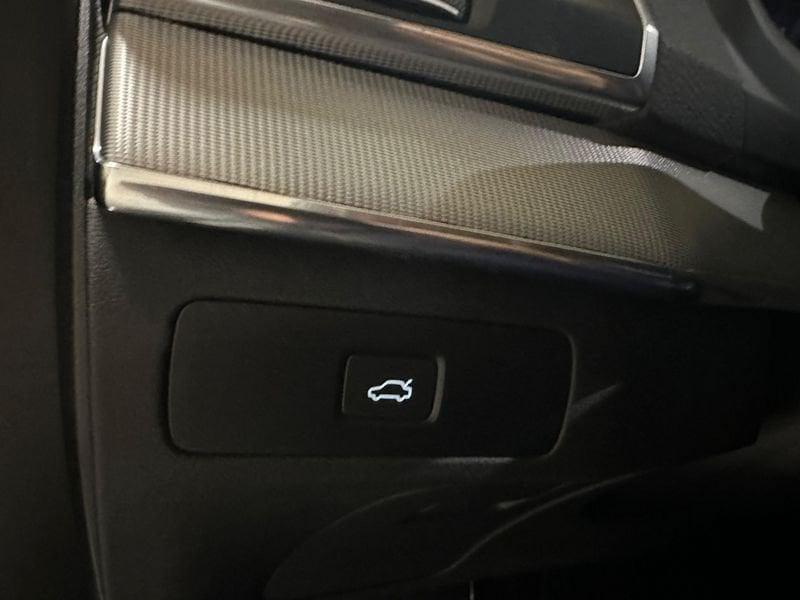 Volvo XC90 XC90 B5 (d) AWD aut. 7 POSTI | IVA ESPOSTA