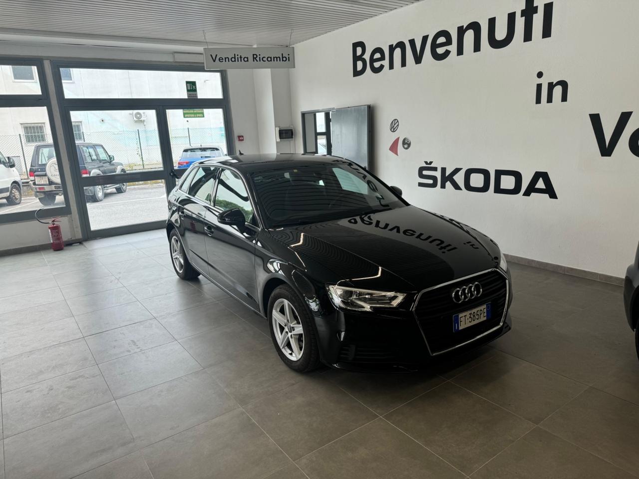 Audi A3 1.6 TDI 116 CV S tronic Business VENDUTA