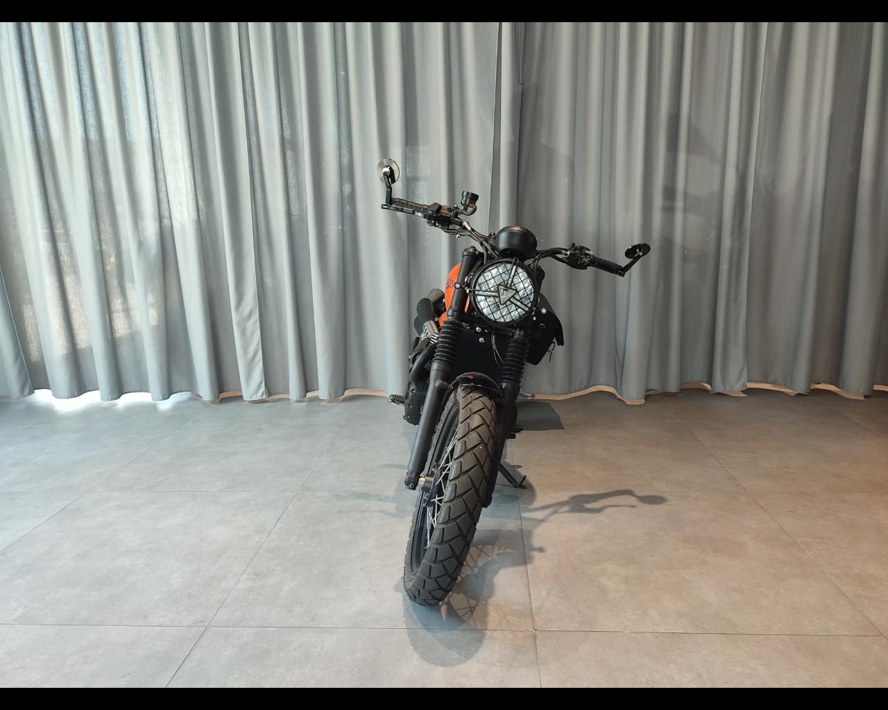 TRIUMPH Street Scrambler - Triumph Street Scrambler (2021 —> 2023)
