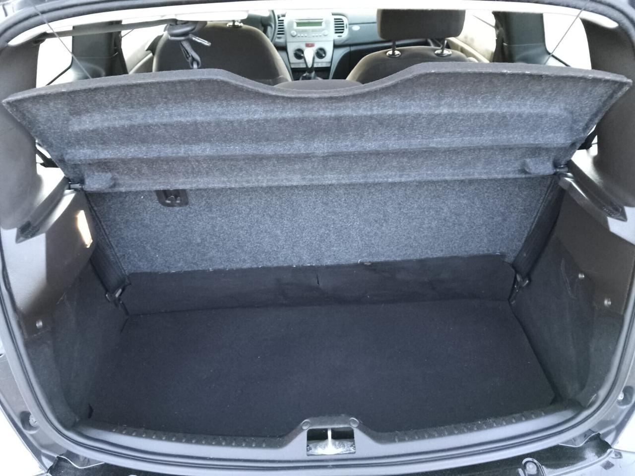 Lancia Ypsilon 1.3 MJT 75 CV Oro