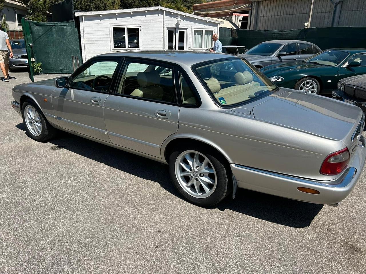 Jaguar XJ 3.5 V8 cat Executive