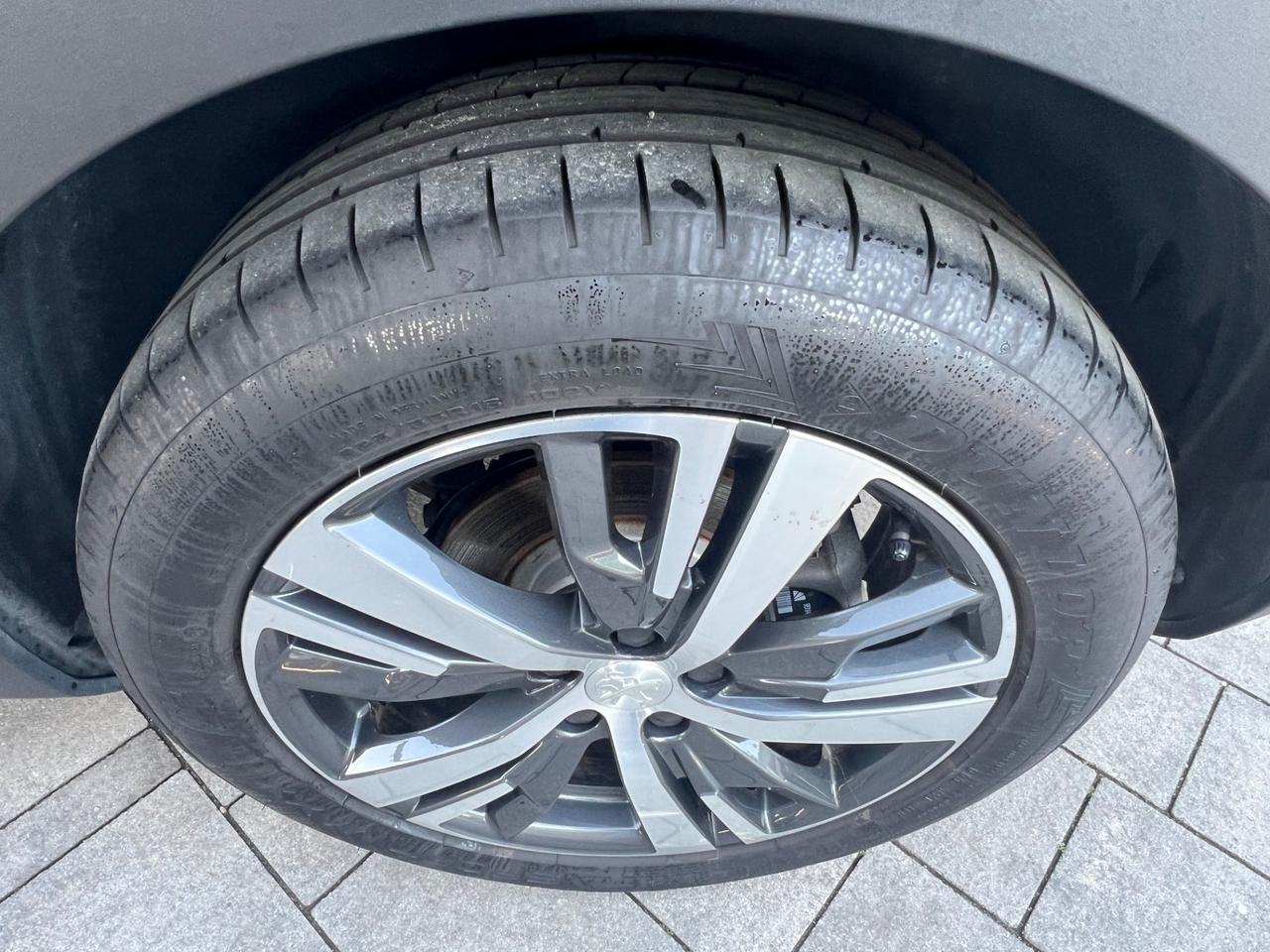 Peugeot 3008 Hybrid 225 e-EAT8 Allure FINANZIABILE