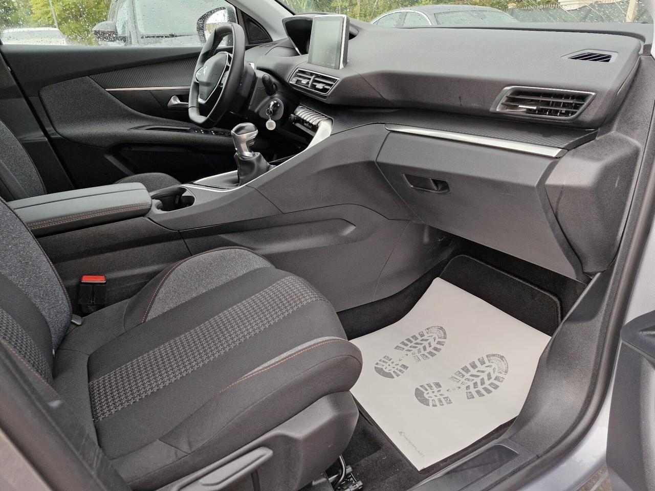 Peugeot 3008 1.5 BlueHDi ******VENDUTA******