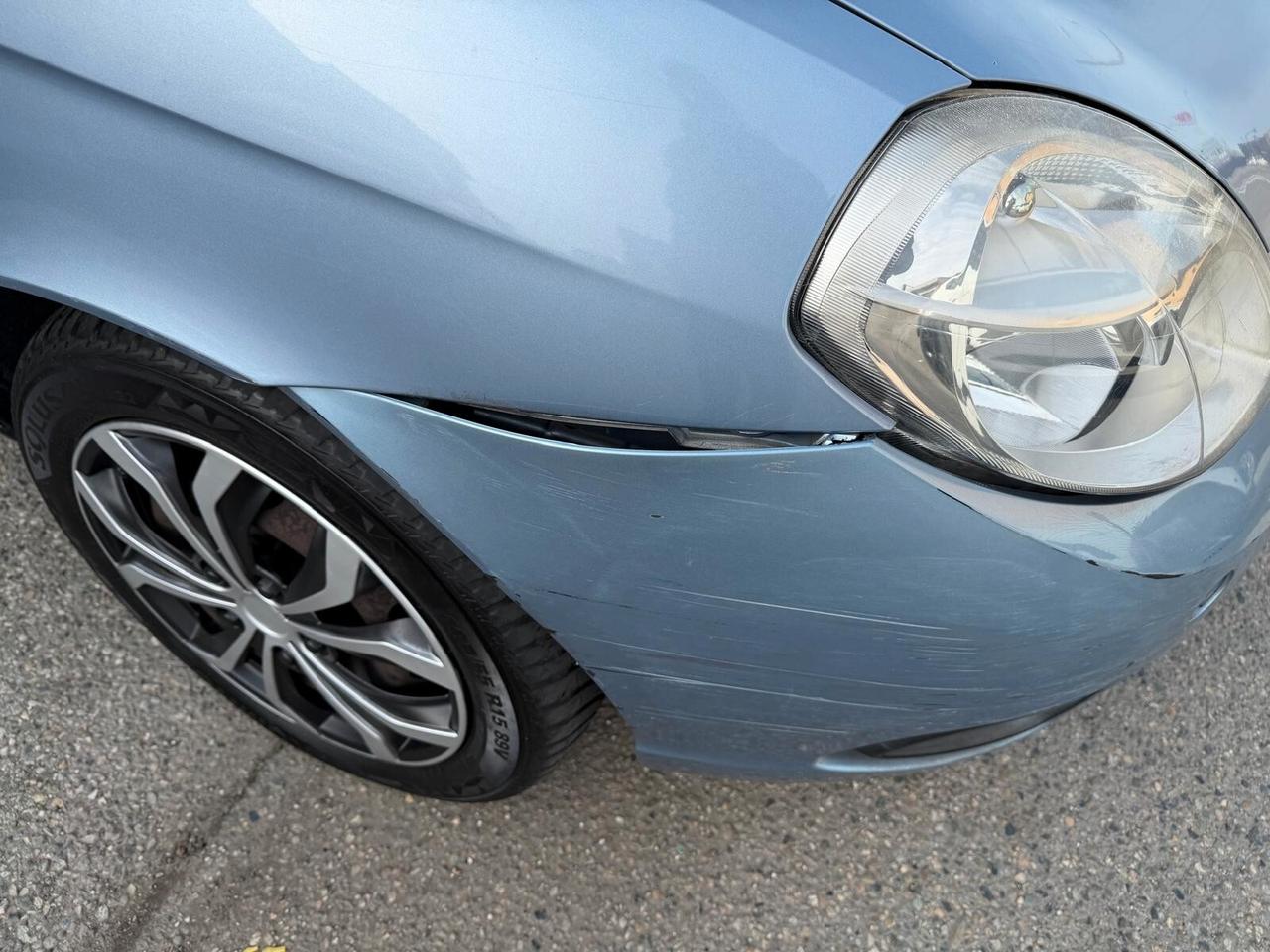 Lancia Ypsilon 2a serie 1.3 MJT 75 CV VERSUS - CAMBIO AUTOMATICO