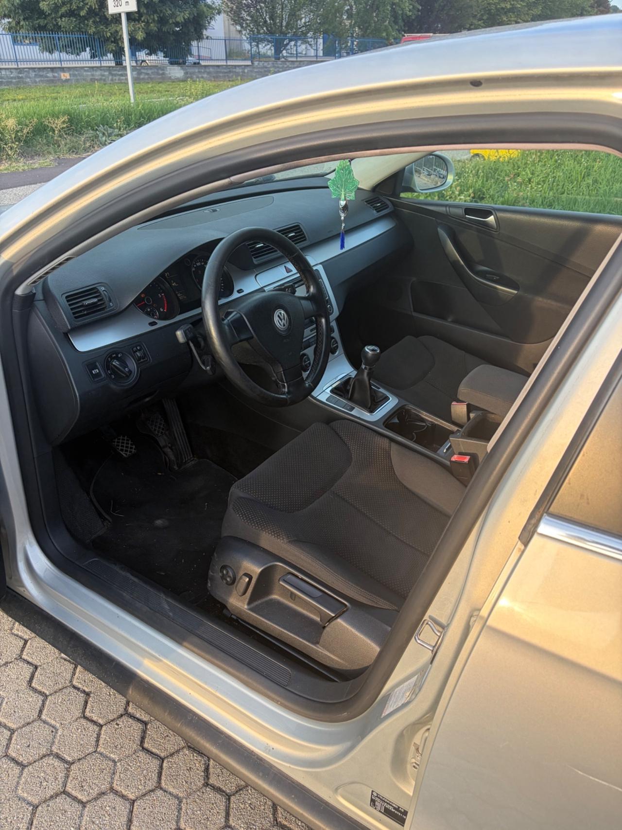 Volkswagen Passat 2.0 TDI DPF Highline