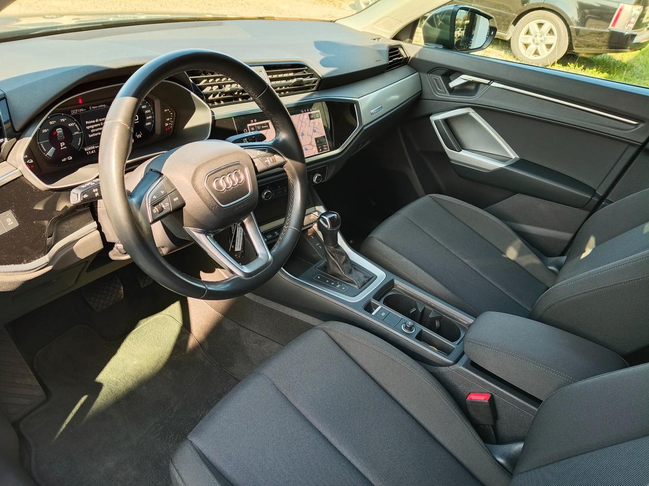 Audi Q3 45 TFSI e S tronic Sport Hybrid