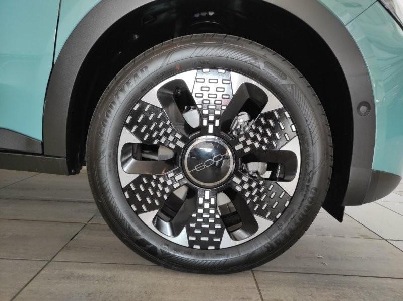 FIAT 600 (2023-->) - 600 Hybrid 110 CV DCT MHEV La Prima
