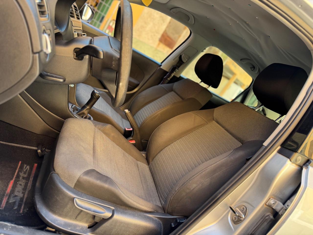 VOLKSWAGEN POLO 1.6 TDI 75CV 5.P EURO5B. GARANZIA 12 MESI