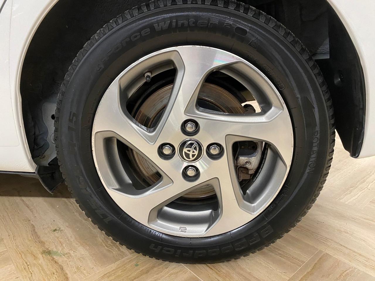 TOYOTA YARIS 1.5 Hybrid 5 porte Style CAM 2016