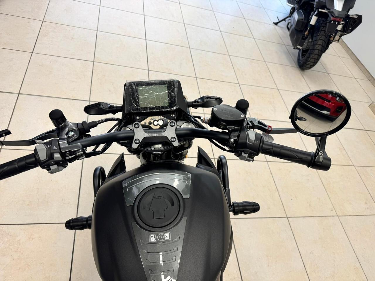 Zontes ZT 125 G TOTAL BLACK