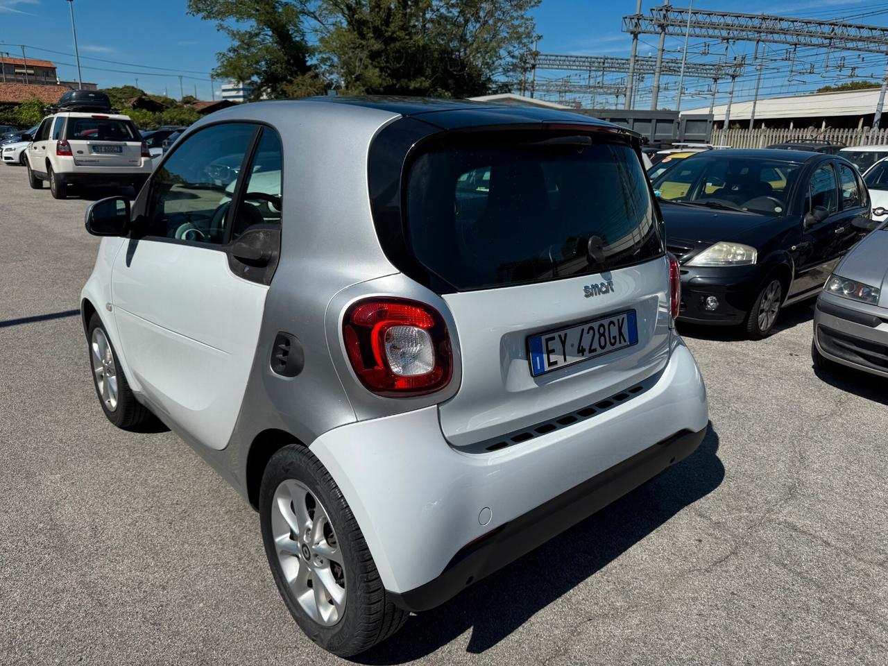 Smart ForTwo 1000 52 kW MHD coupé pure