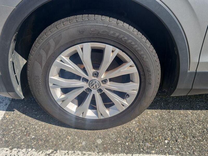 Volkswagen Tiguan Tiguan 2.0 TDI SCR DSG 4MOTION Business BMT