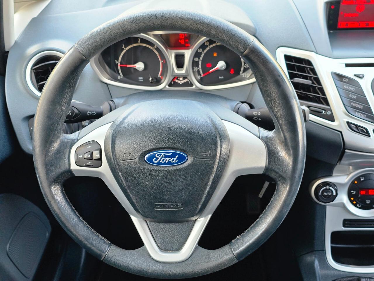 Ford Fiesta 1.4 DIESEL OK PER NEOPATENTATI UNICO PROPRIETARIO