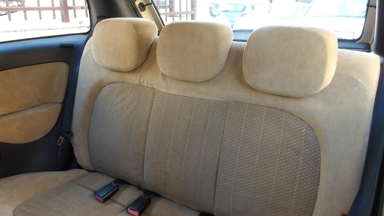 LANCIA YPSILON 1.3 DIESEL-2005