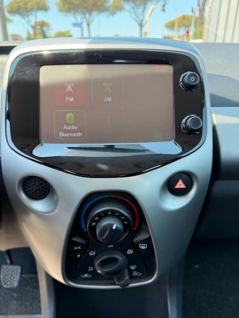 Peugeot 108 VTi 68 ETG 5 porte Allure Tagliandi Peugeot