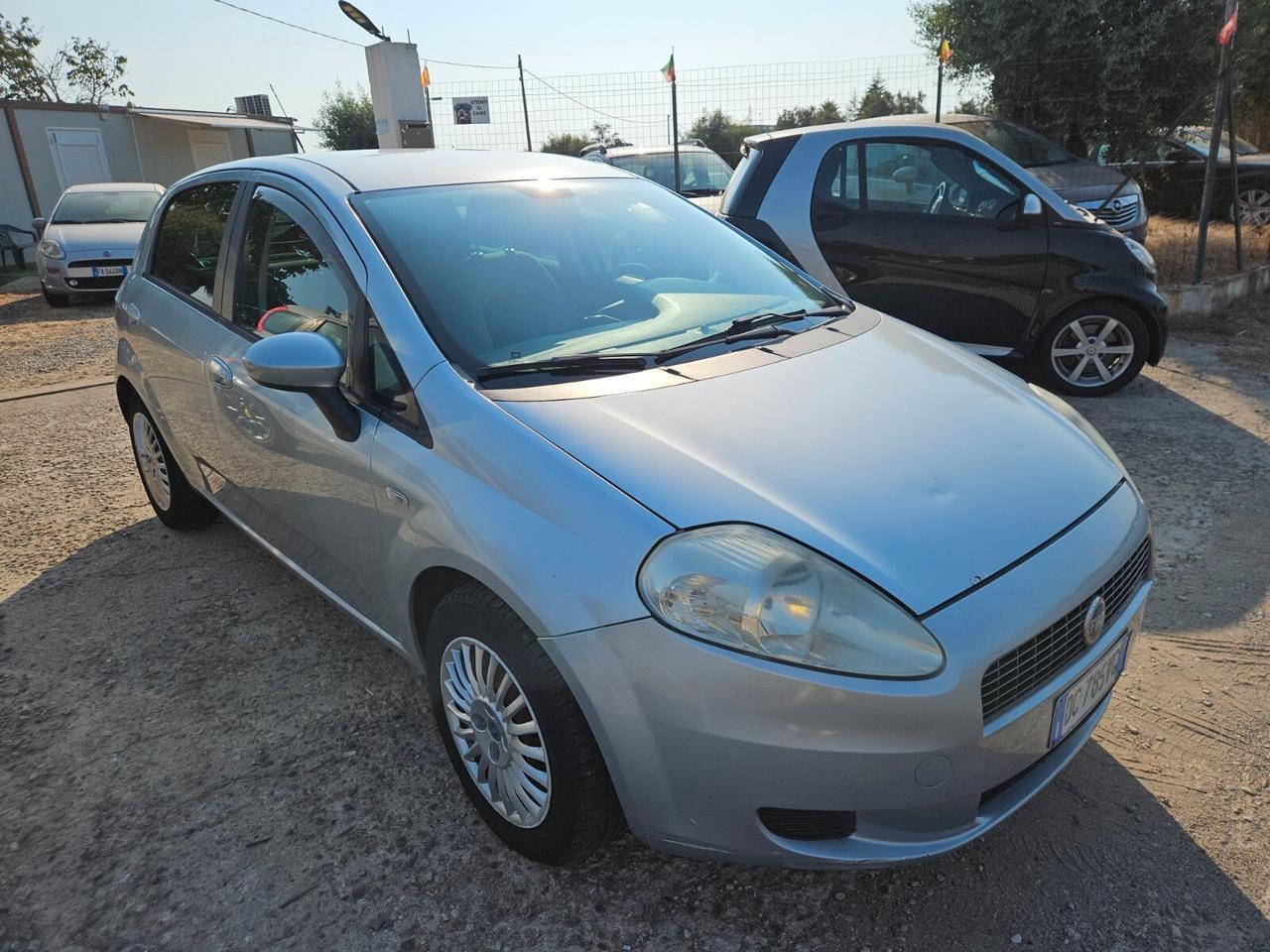 Fiat Grande Punto Grande Punto 1.3 MJT 75 CV 5 porte Dynamic Autocarro 4 Posti