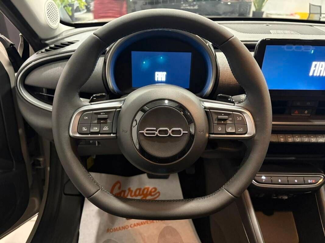Fiat 600 1.2 hybrid 110cv auto