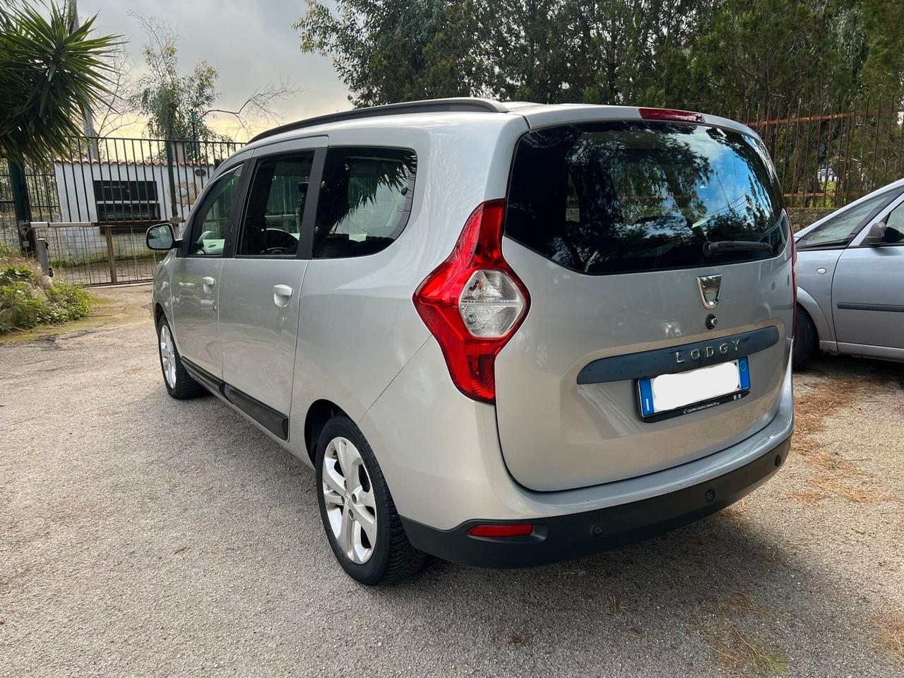 DACIA LODGY 1.5 DCi 7p Laureate - 2014