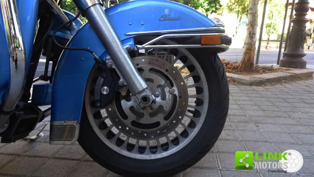 HARLEY-DAVIDSON FLHTC Electra Glide Classic Standard