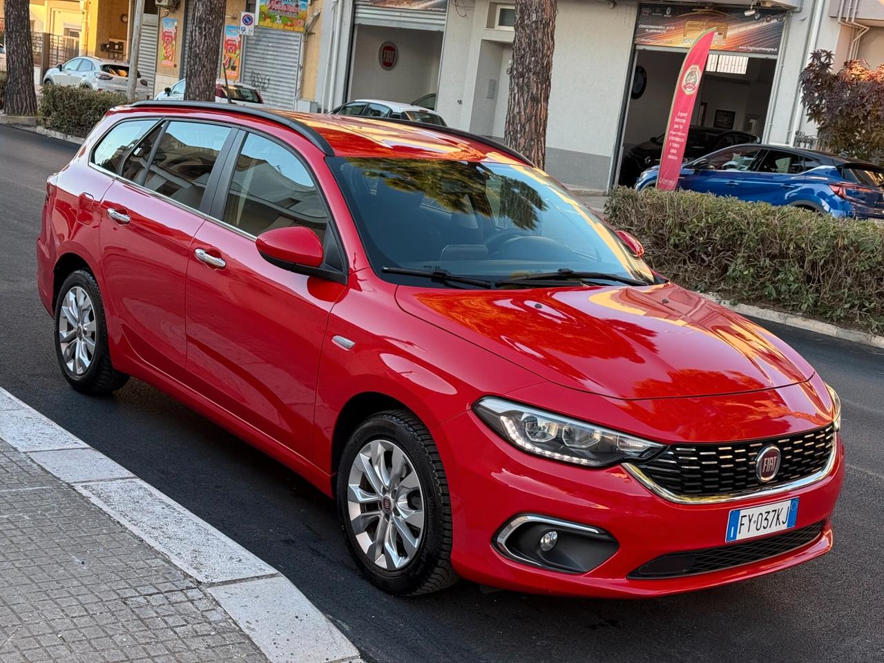 Fiat Tipo 1.6 MJT S&S SW Lounge *NAVI *LED - 2019