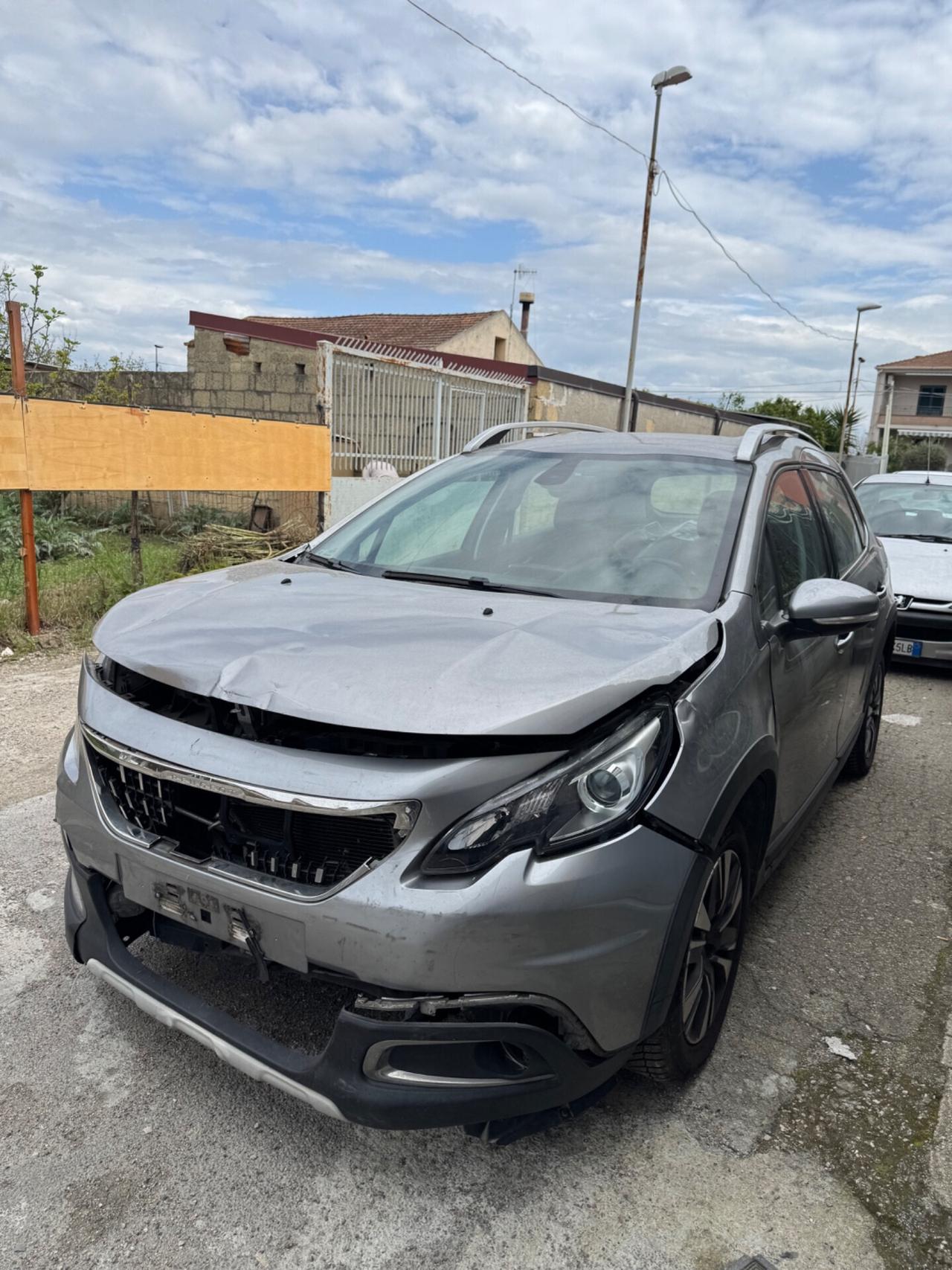 Peugeot 2008 PureTech 82 S&S Allure