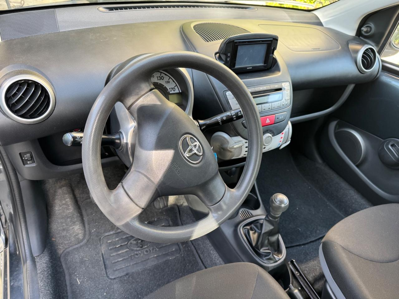 Toyota Aygo 1.0 12V VVT-i 5 porte Lounge Connect MMT