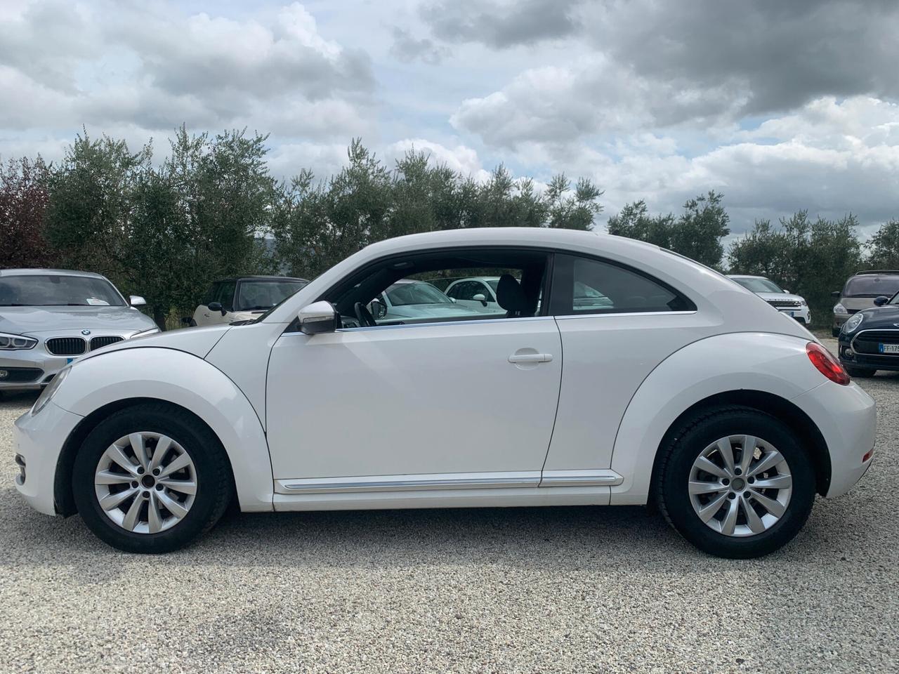Volkswagen Maggiolino 1.6 TDI NEOPATENTATI