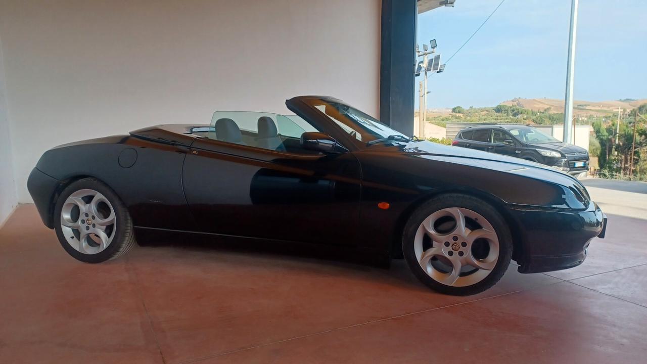 Alfa Romeo GTV Spider 2.0i 16V Twin Spark cat